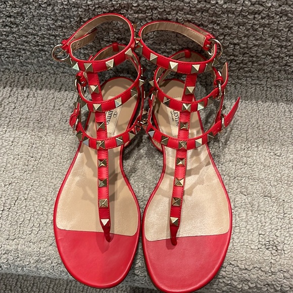 Valentino Rockstud Caged Leather Ankle Strap Sandal size 37,
NWT - Picture 4 of 8